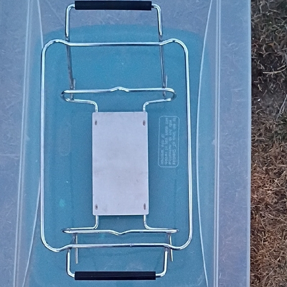 Metallic Silver Rack For Hot Dishes - Picture 5 of 5